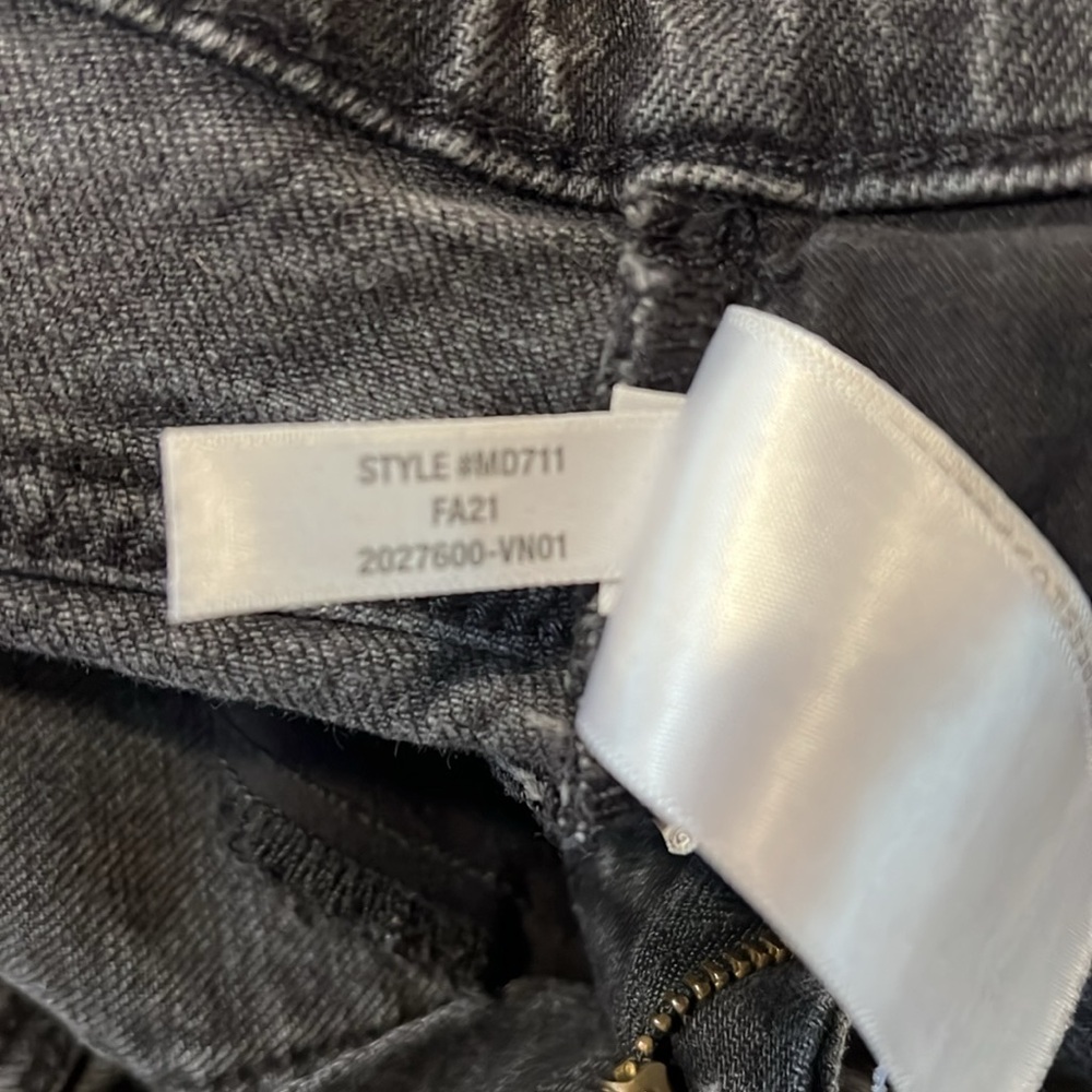 Madewell Perfect Vintage Jean in Lunar Wash (black) - Size 26 - Picture 11 of 11